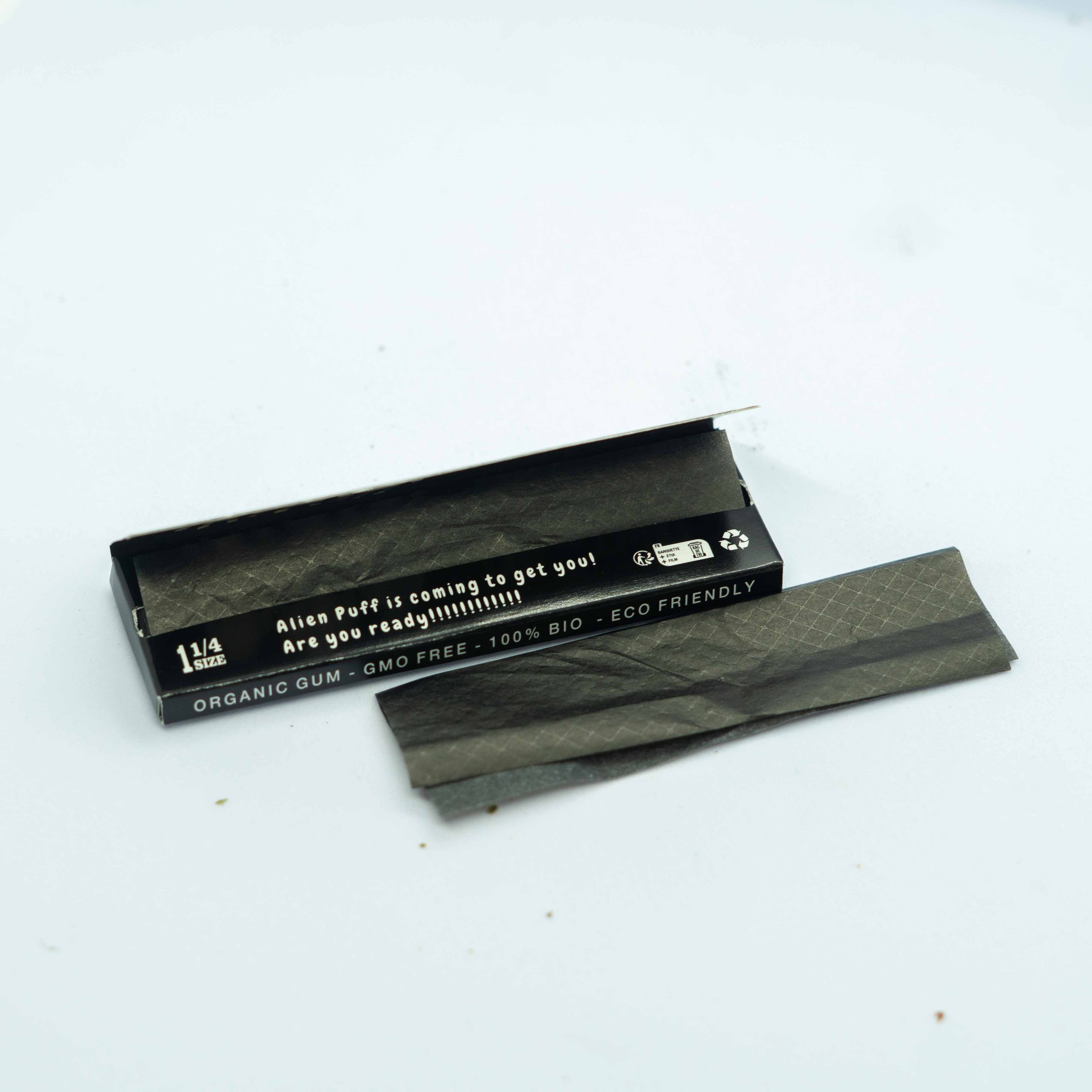 Alien Go 1 1/4 Size Purple Rolling Papers