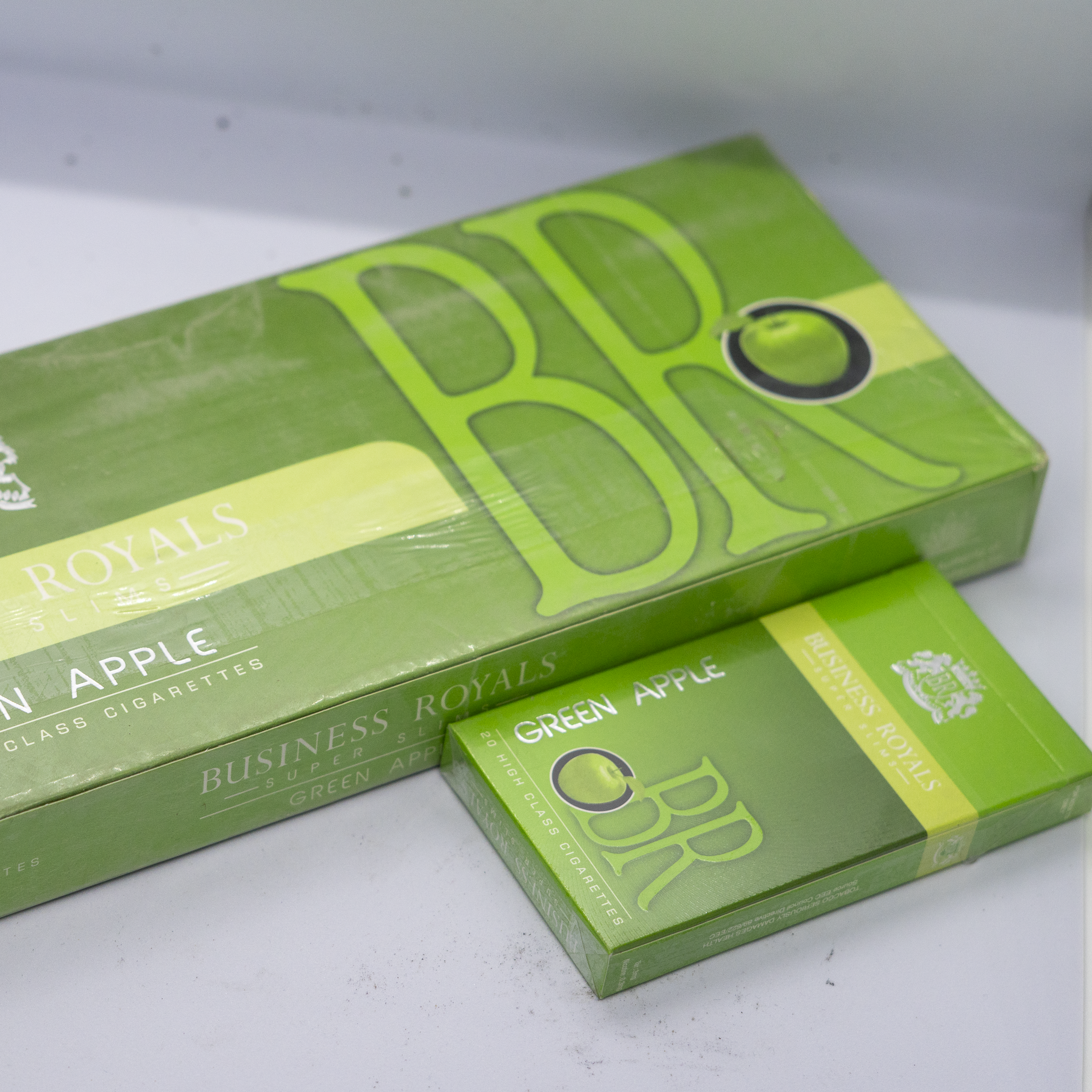 Business Royal Green Apple Cigarettes Full Box